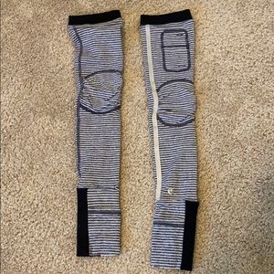 Lululemon athletica arm warmers Size Small/Medium